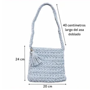 Bolsa tejida artesanal azul con forro satinado