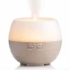 Difusor de aroma modelo Pétalo en color blanco con diseño moderno.